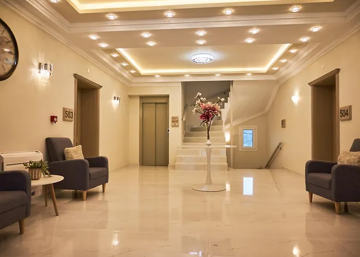 Aparthotel Famissi 5 4*